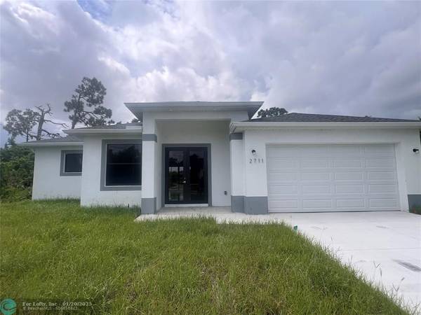 2711 SW 4th St, Lehigh Acres, FL 33976