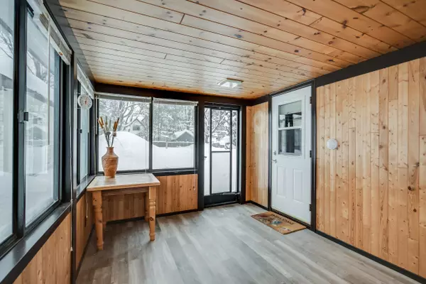 Muskoka, ON P1P 1M5,340 BISHOP ST