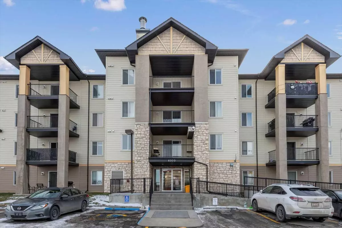 Airdrie, AB T2B 3H6,304 Mackenzie WAY Southwest #6407