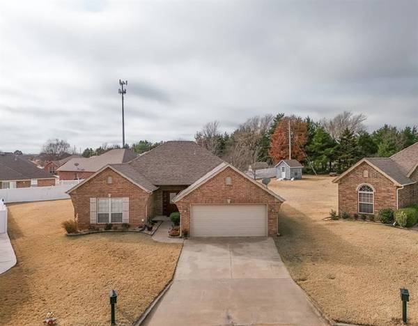 2503 Deer Valley Drive, Shawnee, OK 74804