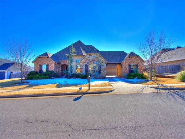 500 Newport Bridge Drive, Edmond, OK 73034