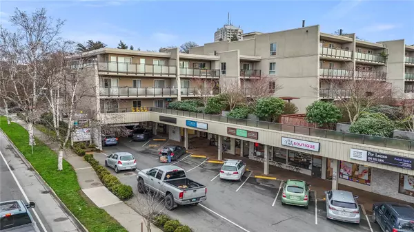 Victoria, BC V8R 6R1,1545 Pandora Ave #209