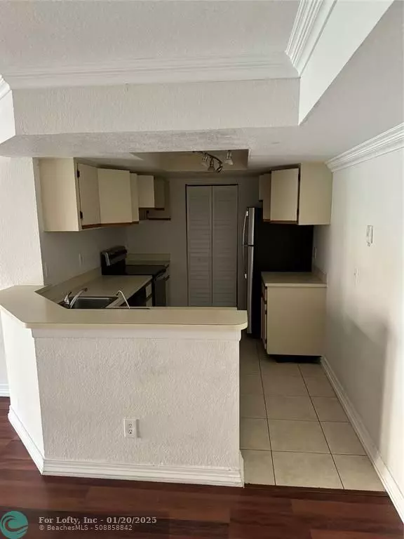 Coral Springs, FL 33071,9222 W Atlantic Blvd  #1318