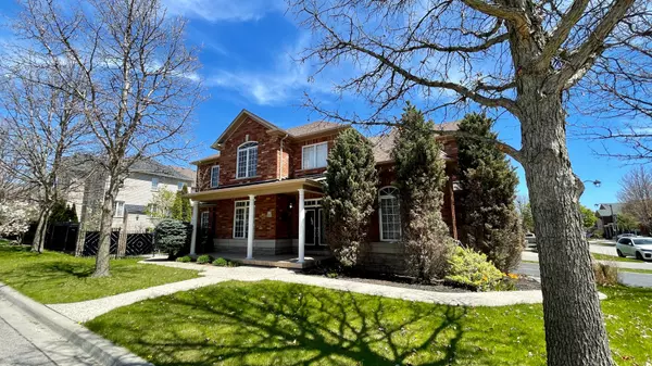 Halton, ON L6M 4R5,2114 Helmsley AVE