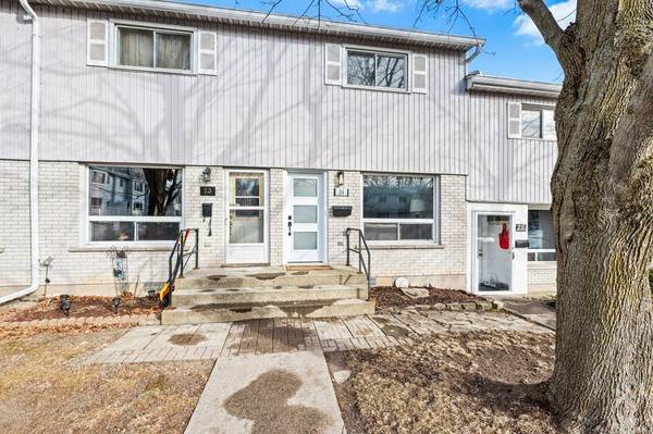 4427 Bath RD #24, Lennox & Addington, ON K7N 1A1