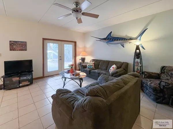 South Padre Island, TX 78597,125 E GEORGIA RUTH DR.