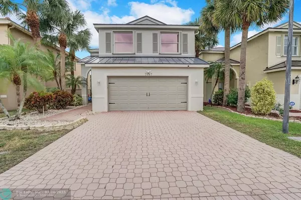 Lake Worth, FL 33463,7587 Sierra Ridge Ln