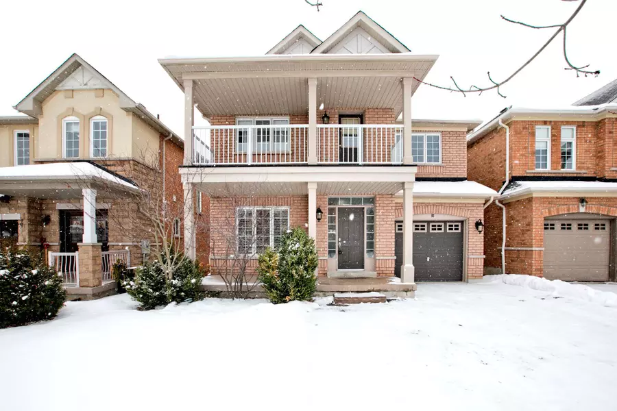 92 Maroon DR, Richmond Hill, ON L4E 5B4