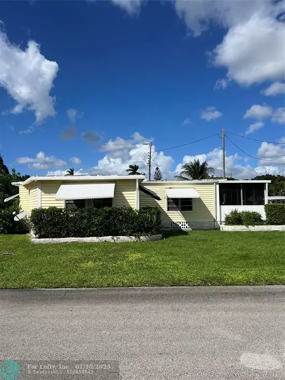 Davie, FL 33324,8501 SW 18th Pl