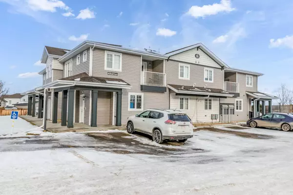 Sylvan Lake, AB T4S 0L9,44 Reid CT #201