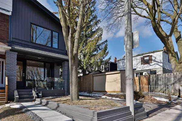 112 Billings AVE #Lower, Toronto E01, ON M4L 2S4