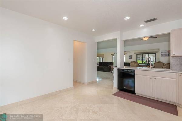 Deerfield Beach, FL 33442,2310 SW 17th Pl