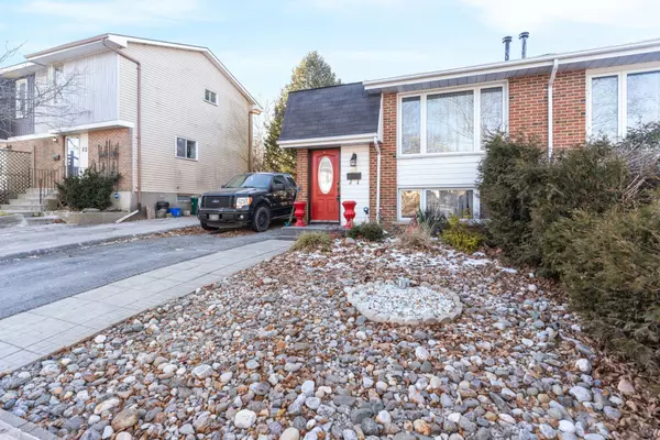 Kingston, ON K7K 5Z1,46 Wycliffe CRES