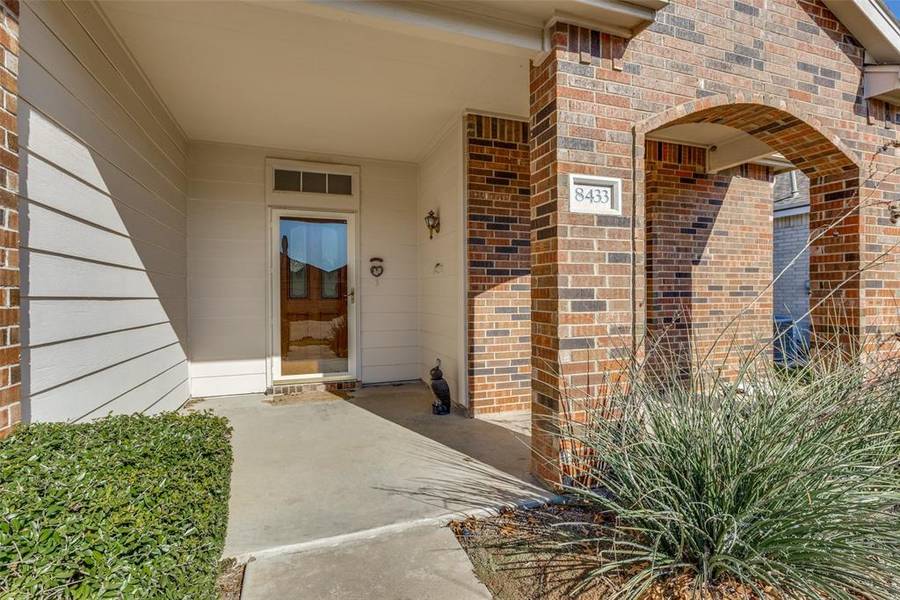 8433 Washita Way, Fort Worth, TX 76137