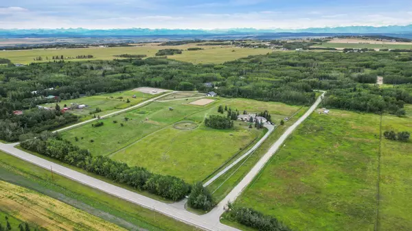 Rural Rocky View County, AB T4C 2Y8,4 Elkstone EST