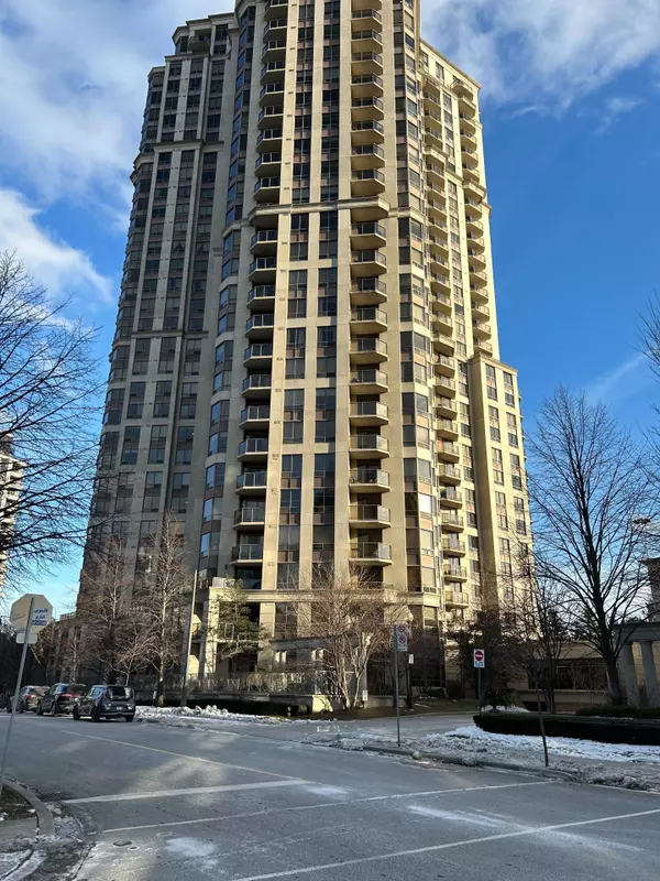 80 Harrison Garden BLVD #724, Toronto C14, ON M2N 7E3