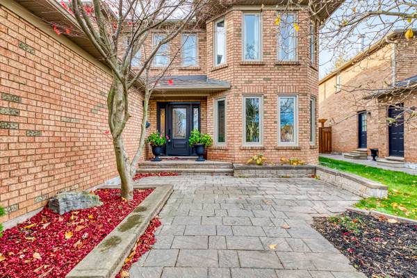 Oakville, ON L6M 1S9,1141 Windrush DR