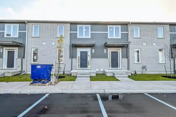 Niagara, ON L2P 0G4,121A MOFFATT ST #24