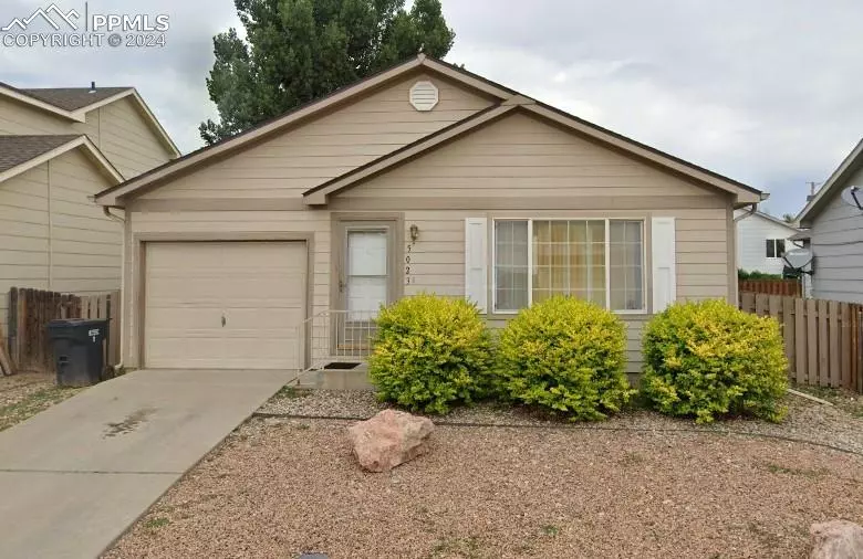 5023 Landmark RD, Pueblo, CO 81008