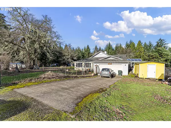 Oakland, OR 97462,741 FAWN RIDGE DR