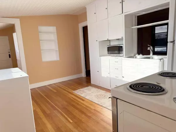 Milo, AB T0L1L0,114 Railway AVE S