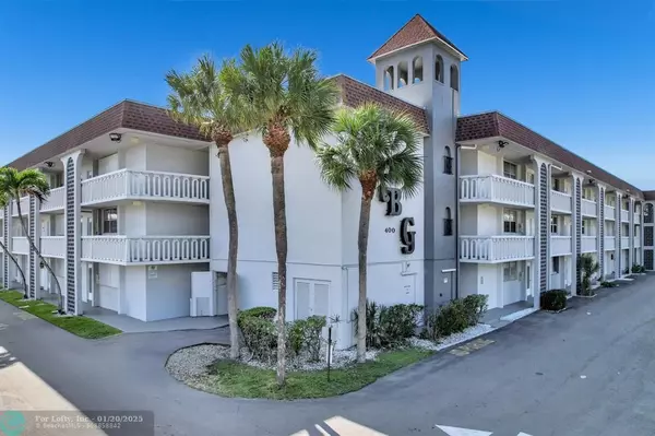 400 SE 10th St  #303, Deerfield Beach, FL 33441