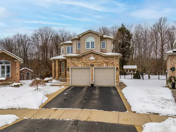 524 Country Clair PL, Kitchener, ON N2A 4M7