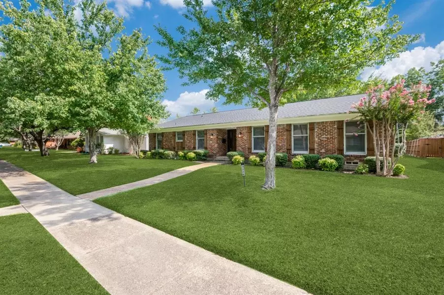 3226 Leahy Drive, Dallas, TX 75229