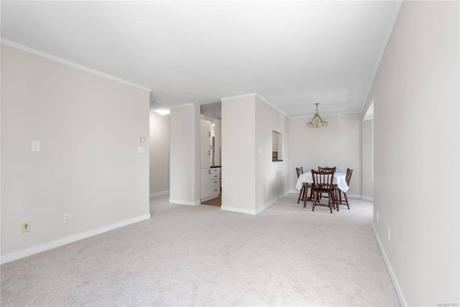 Victoria, BC V8T 1E7,1039 Caledonia Ave #201