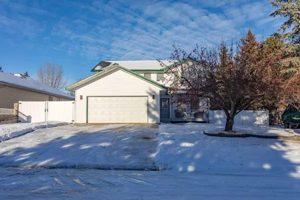 Lacombe, AB T4L 1T6,10 Pickwick LN