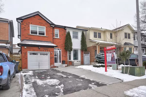 77 Stoneledge CIR N, Brampton, ON L6R 1G8