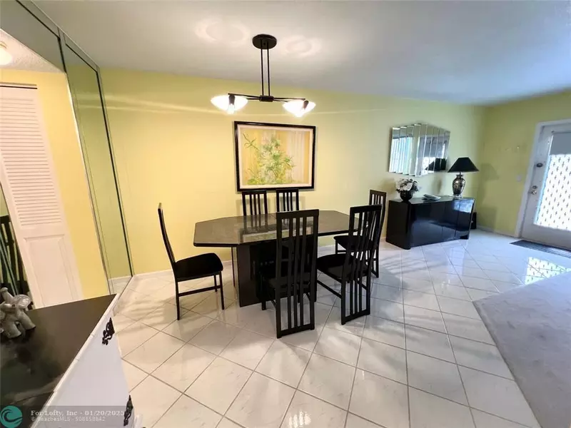 112 Oakridge I  #112, Deerfield Beach, FL 33442