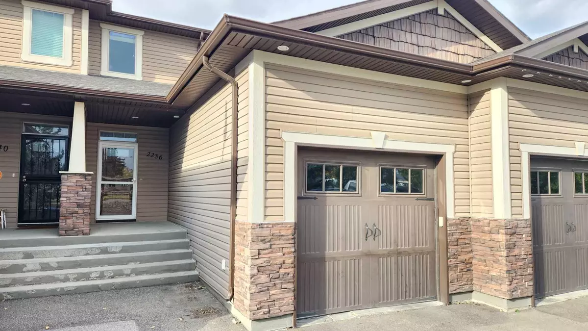 Coaldale, AB T1M 0C2,2236 18 AVE