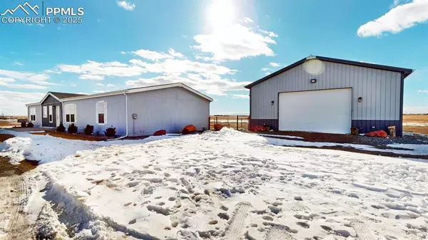 43620 E 80th AVE, Bennett, CO 80102