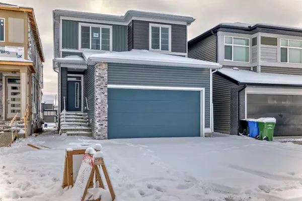 Calgary, AB T2X 4M6,100 Wolf Hollow Villas SE