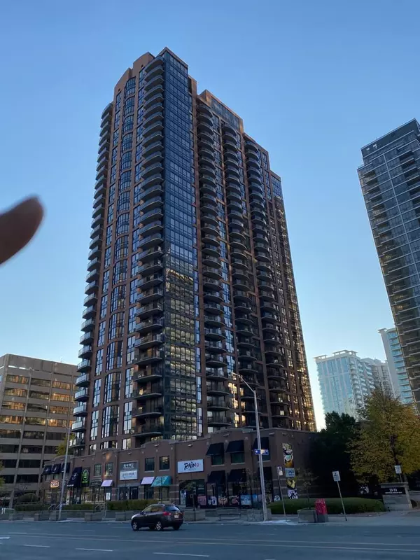 33 Sheppard AVE E #2409, Toronto C14, ON M2N 7K1