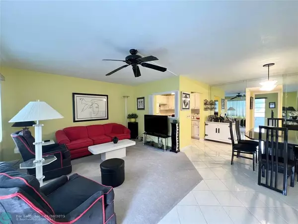 Deerfield Beach, FL 33442,112 Oakridge I  #112