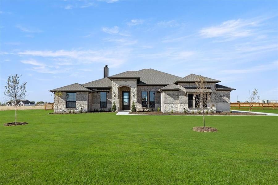 4851 Prairie Sky Lane, Dish, TX 76247