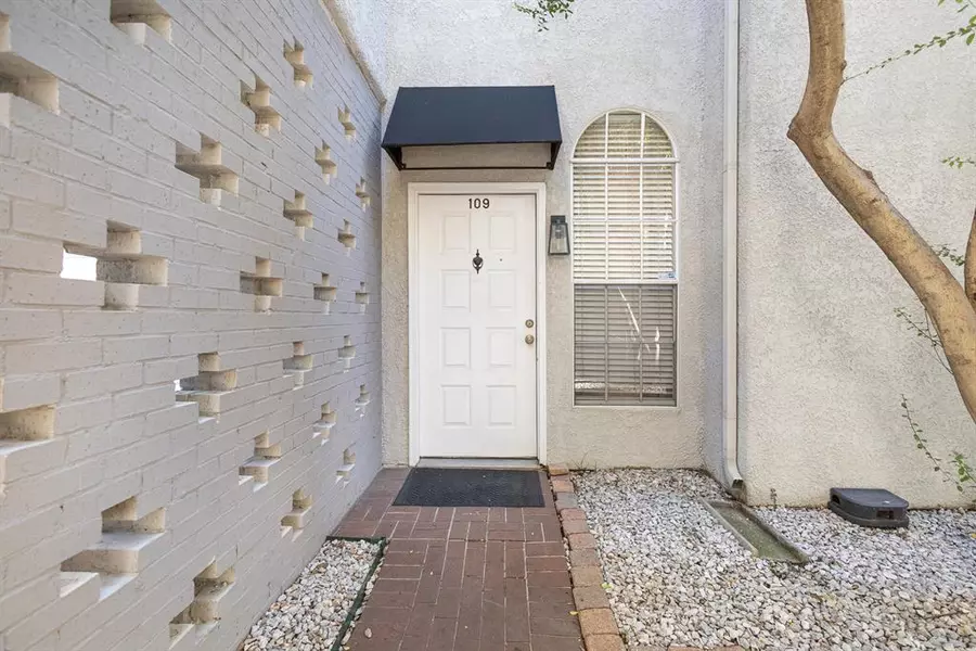 3605 Brown Street #109, Dallas, TX 75219