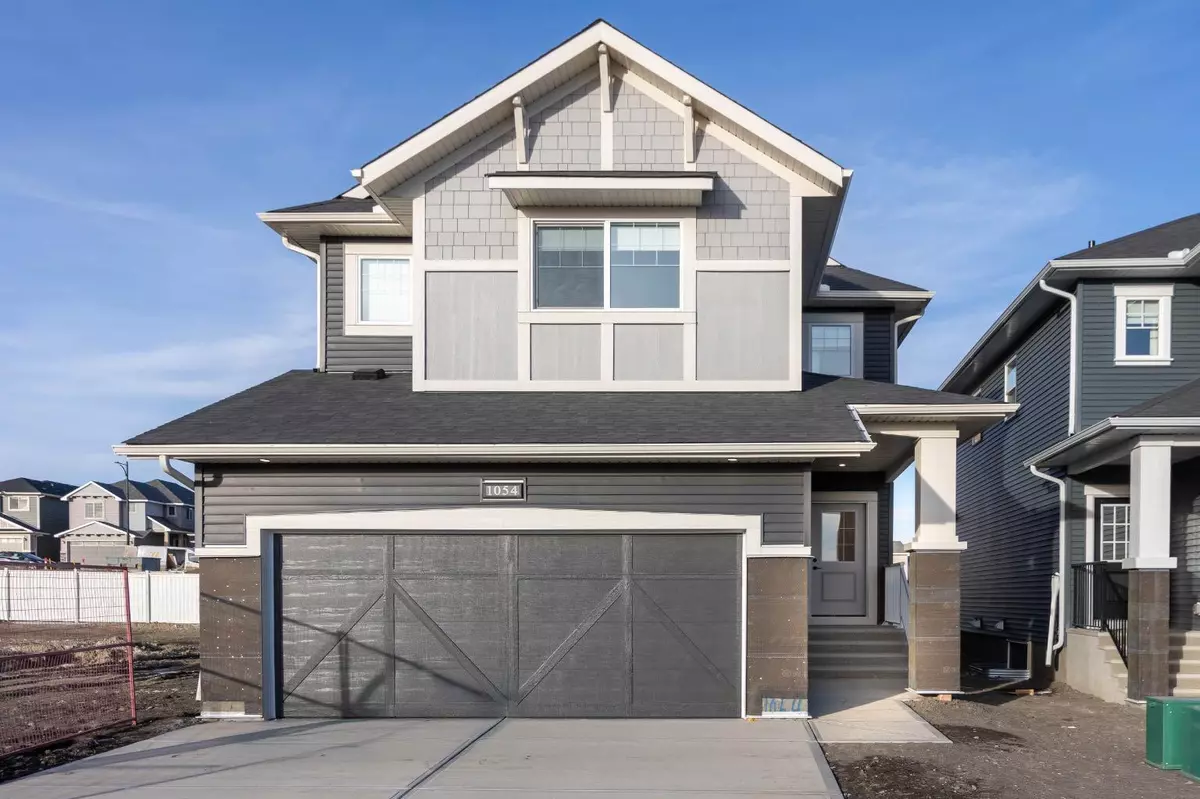 Airdrie, AB T4B 5N8,1054 Bayview CRES SW