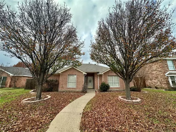 7305 Dartmouth Drive, Rowlett, TX 75089