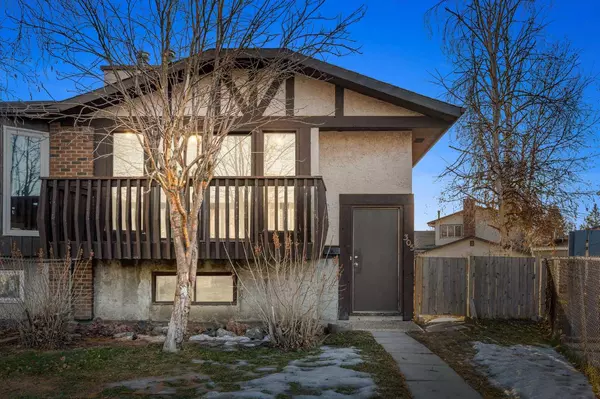 305 Templemont PL NE, Calgary, AB T1Y 5A7