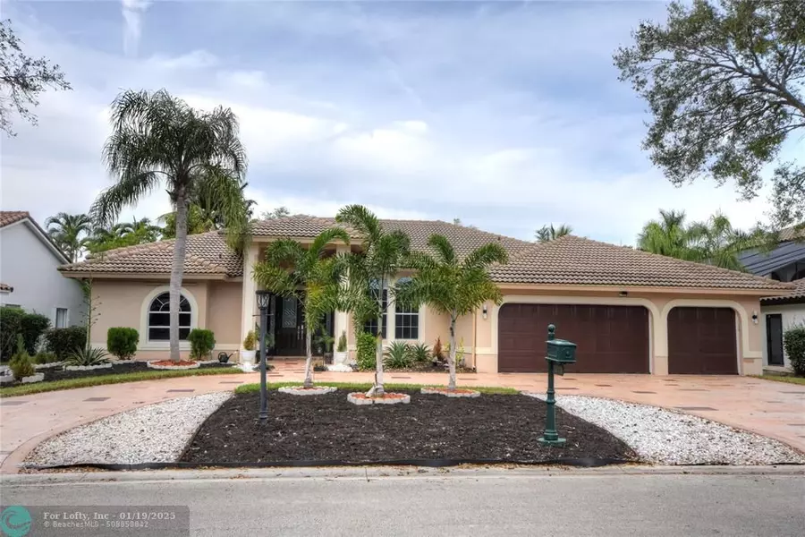 10719 NW 49th Mnr, Coral Springs, FL 33076