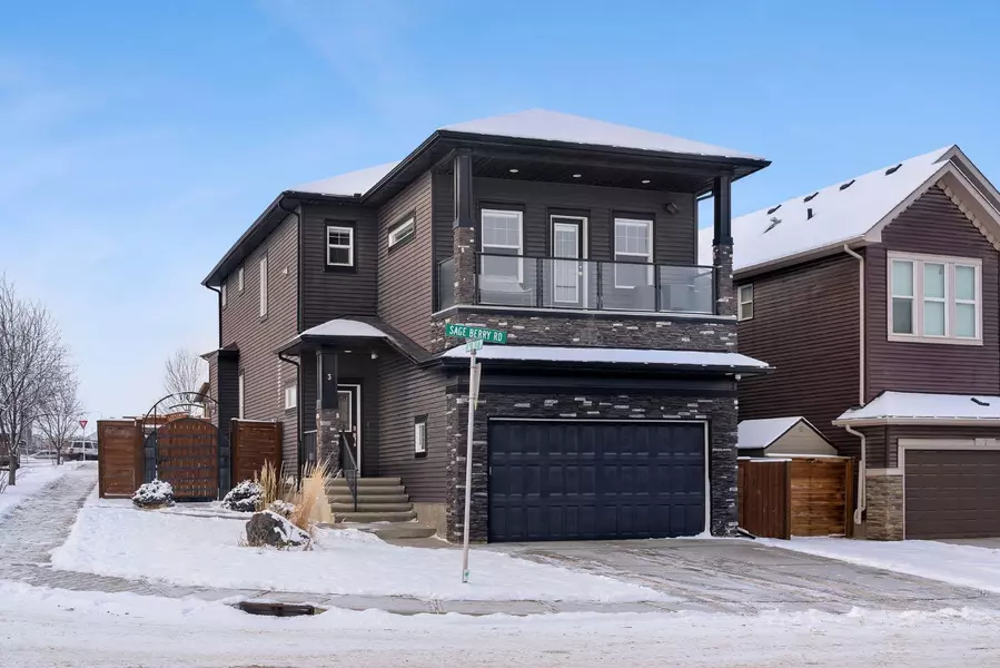 3 Sage Berry Rd NW, Calgary, AB T3R 0K8