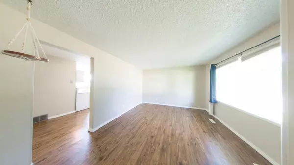 Whitecourt, AB T7S 1E7,17 Baxter CRES