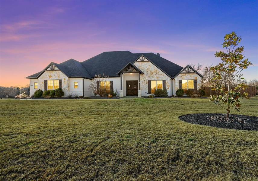 2430 Fossil Creek Drive, Midlothian, TX 76065