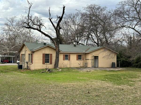 Azle, TX 76020,220 Locust Street