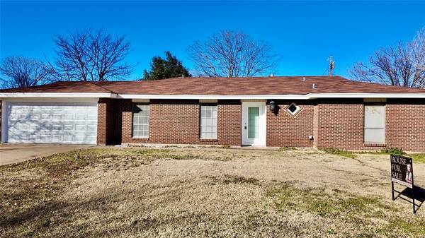 1907 SE 10th Street, Mineral Wells, TX 76067