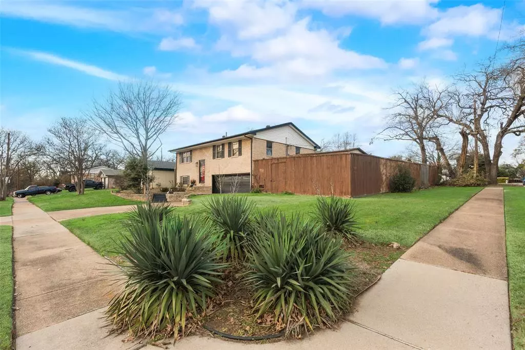 Irving, TX 75060,129 Senter Valley Road