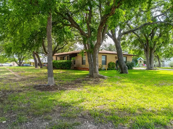 Evant, TX 76525,378 Tom Sawyer Street